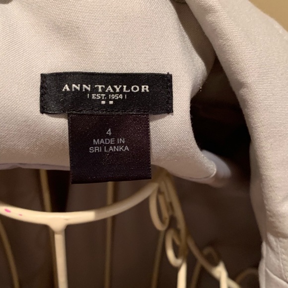 ANN TAYLOR Bone Colored Blazer - Picture 5 of 5